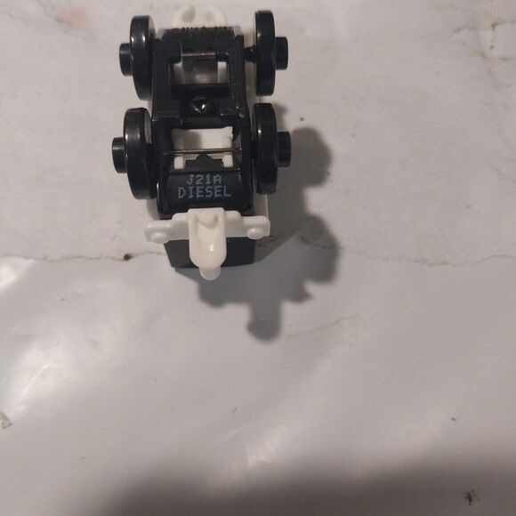 Thomas And Friends Minis 2014 WINTER DIESEL Advent Calendar  Train - Picture 6 of 6